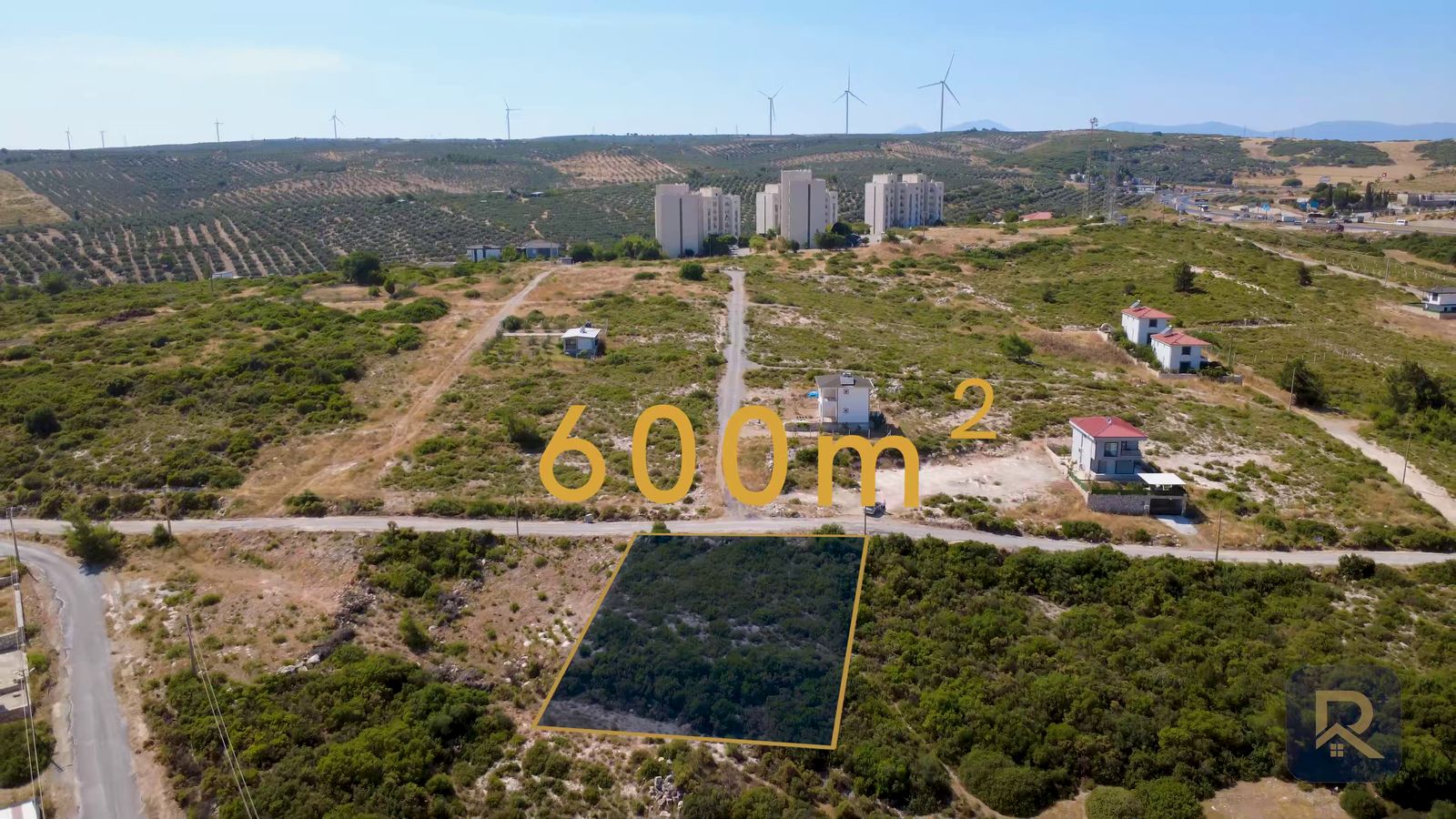 Seyrantepe building plot 943/13 — elevated open-aspect plot from the air